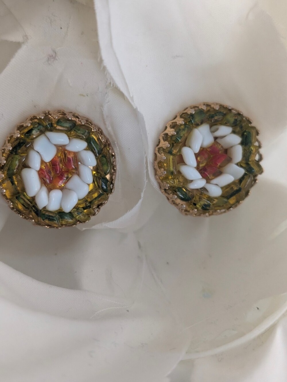 Vintage Hobe Beaded Earrings Clip On Style Flower Motiff